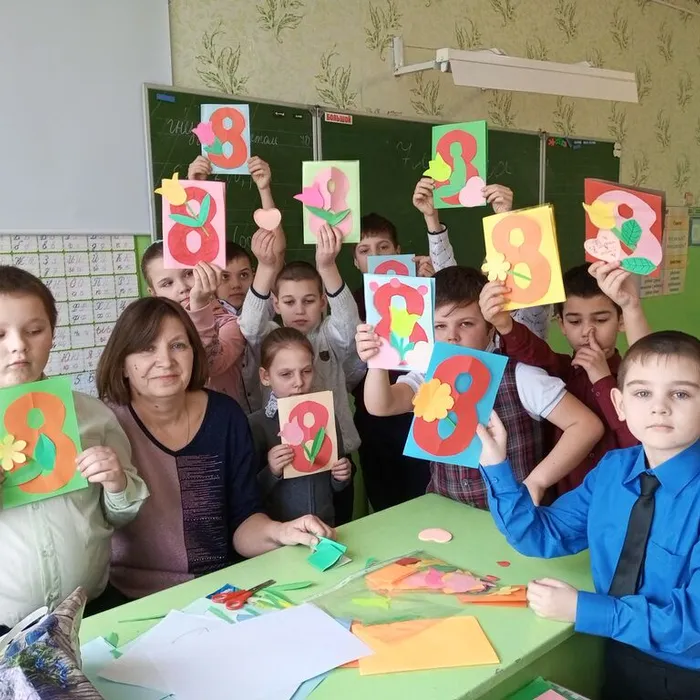 Творческий час «Мамам, бабушкам, сестричкам»&nbsp;&nbsp;
