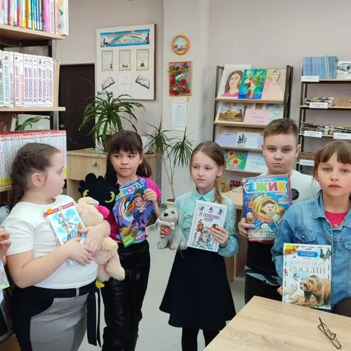 Экскурсия по библиотеке «Секреты книжного мира»