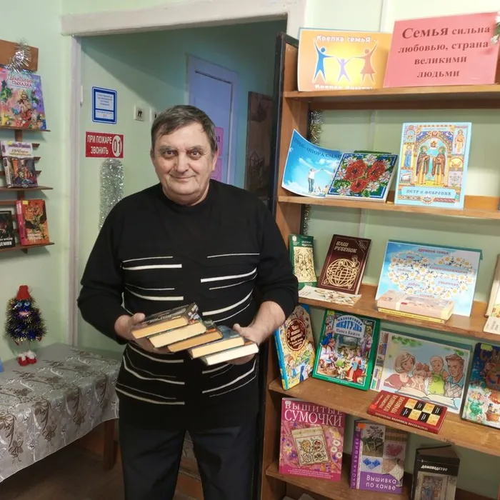 Акция «Первый читатель – приза получатель»                                 