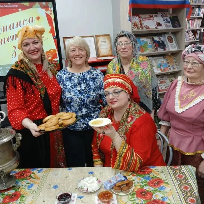 Встреча «Чумачечный девичник или чаепитие у купчих»