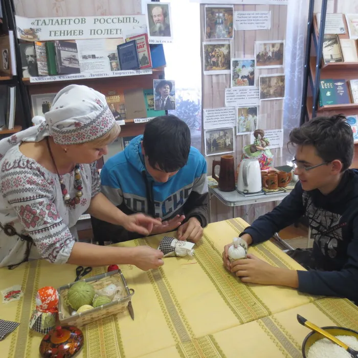 Фольклорный урок «Куклы с русской душой»