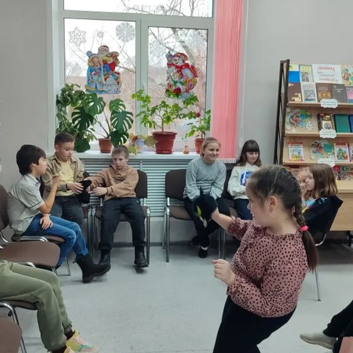 Праздничная программа «Новогодний переполох»
