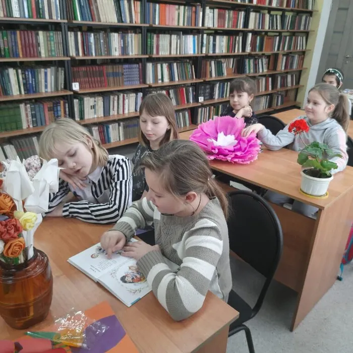 Утренник «О, как прекрасно слово – МАМА!»