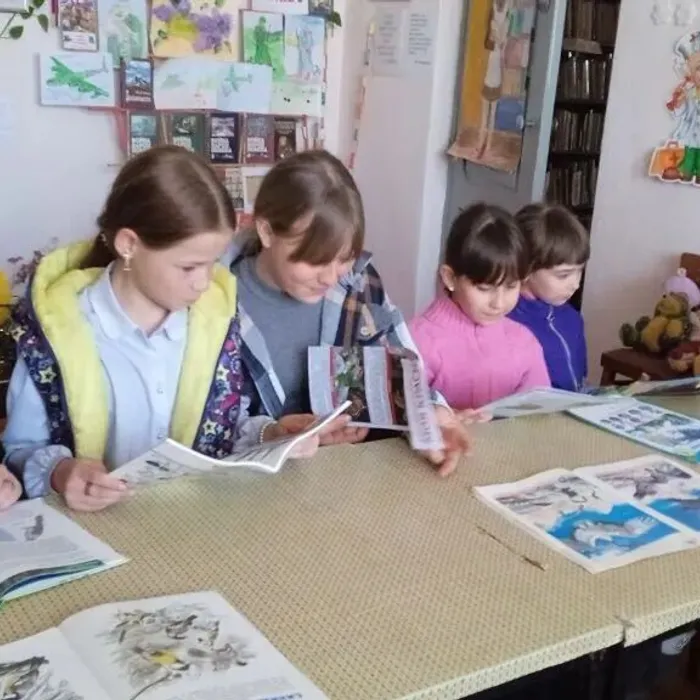 Экологический час «Перья, клювы и хвосты».