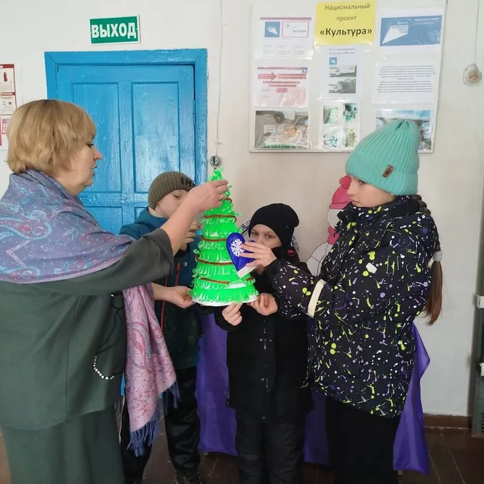 Познавательный час «Свет Рождественской звезды»