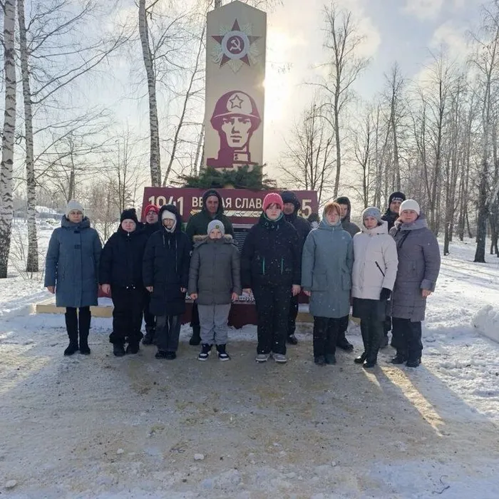 Патриотический час «В бою за родную землю»