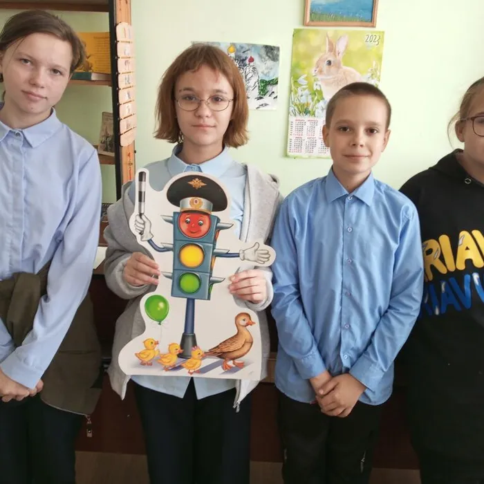 Познавательно-игровая программа «Правила дорожные детям знать положено»                                                              