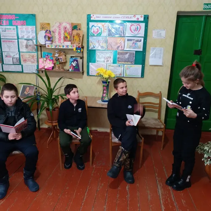 Час сказки «Кузька сундучок открыл и снова сказкой удивил»
