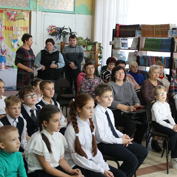 Празднично-игровая программа «Бабушка, дедушка и я — неразлучные друзья»