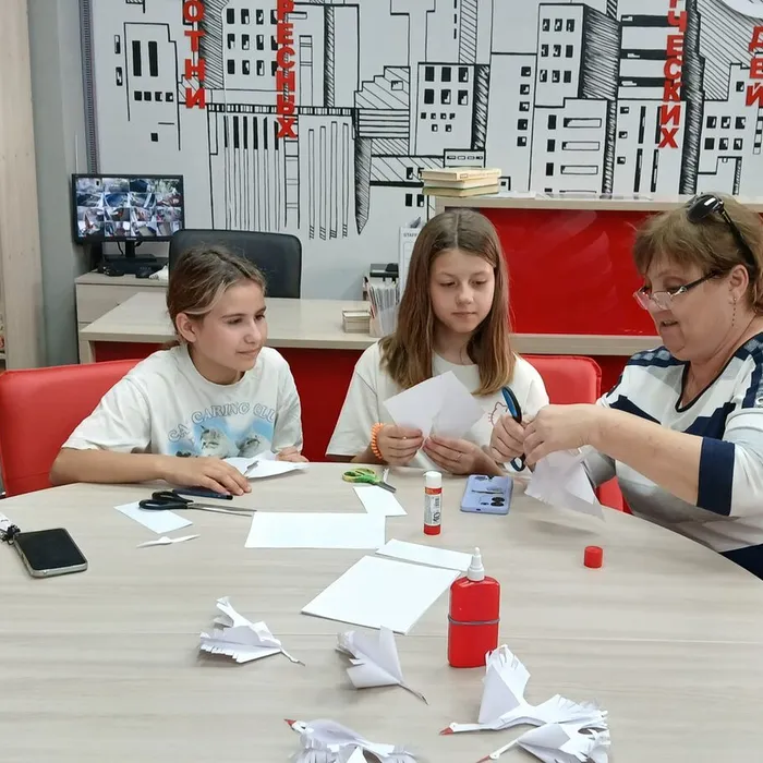 Час памяти «Летят над миром журавли…»