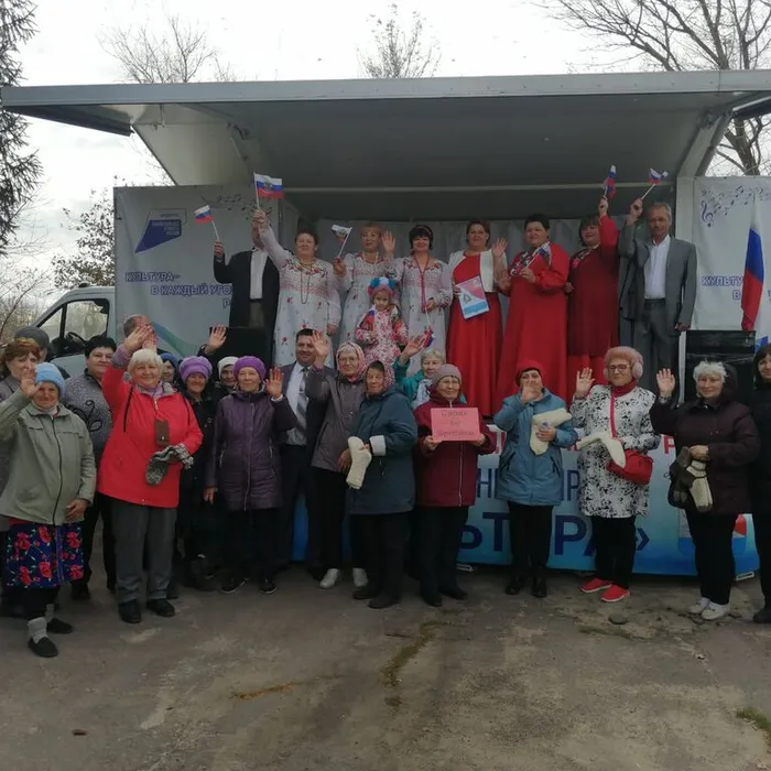 Акция «Теплый привет из дома»