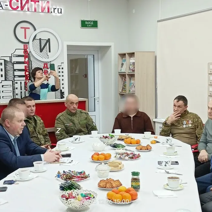 Круглый стол «Герои живут среди нас»